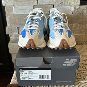 NEW In Box - New Balance 327